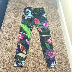 Tight fit Full Length DryFit Flower Nike Leggings